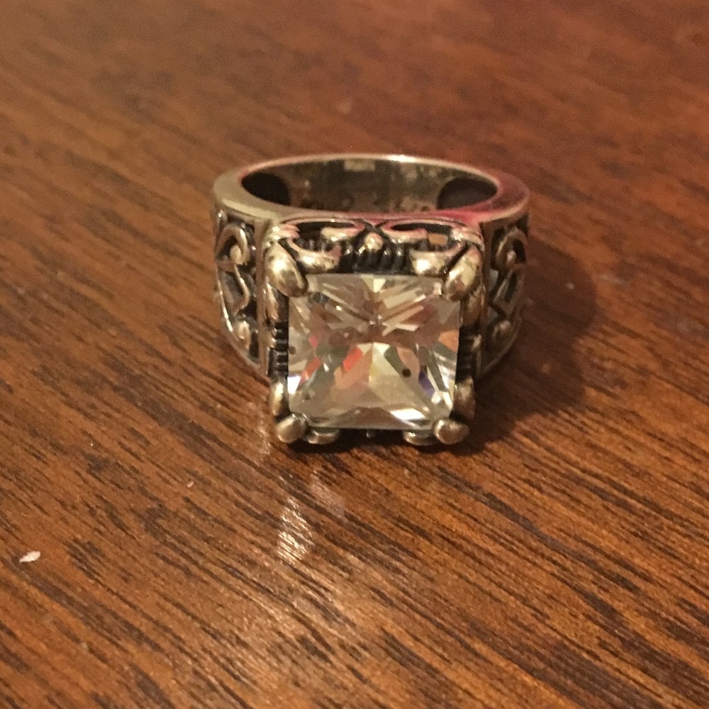 Silpada .925 “uptown” sterling silver ring